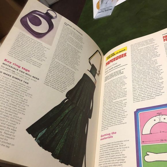 The Complete Book of Handicrafts 1973, 304 pages; Embroidery, Jewelry, Paper, et - Picture 8 of 12